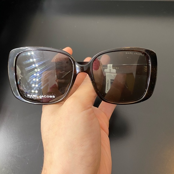 Marc Jacobs Havana Square Frame Women’s Sunglasses - Picture 2 of 7